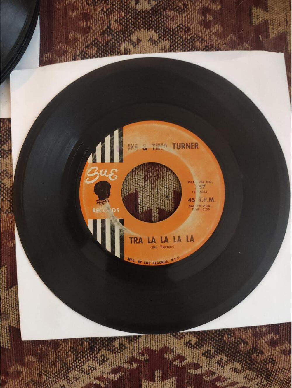 Ike & Tina Turner - Tra La La / puppy love - vintage 45 NM